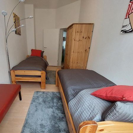 Schoene Zwei-Zimmer-Wohnung "W2" Mit 4 Einzelbetten Und Wlan In Zwenkau Bei Leipzig Im Neuseenland エクステリア 写真