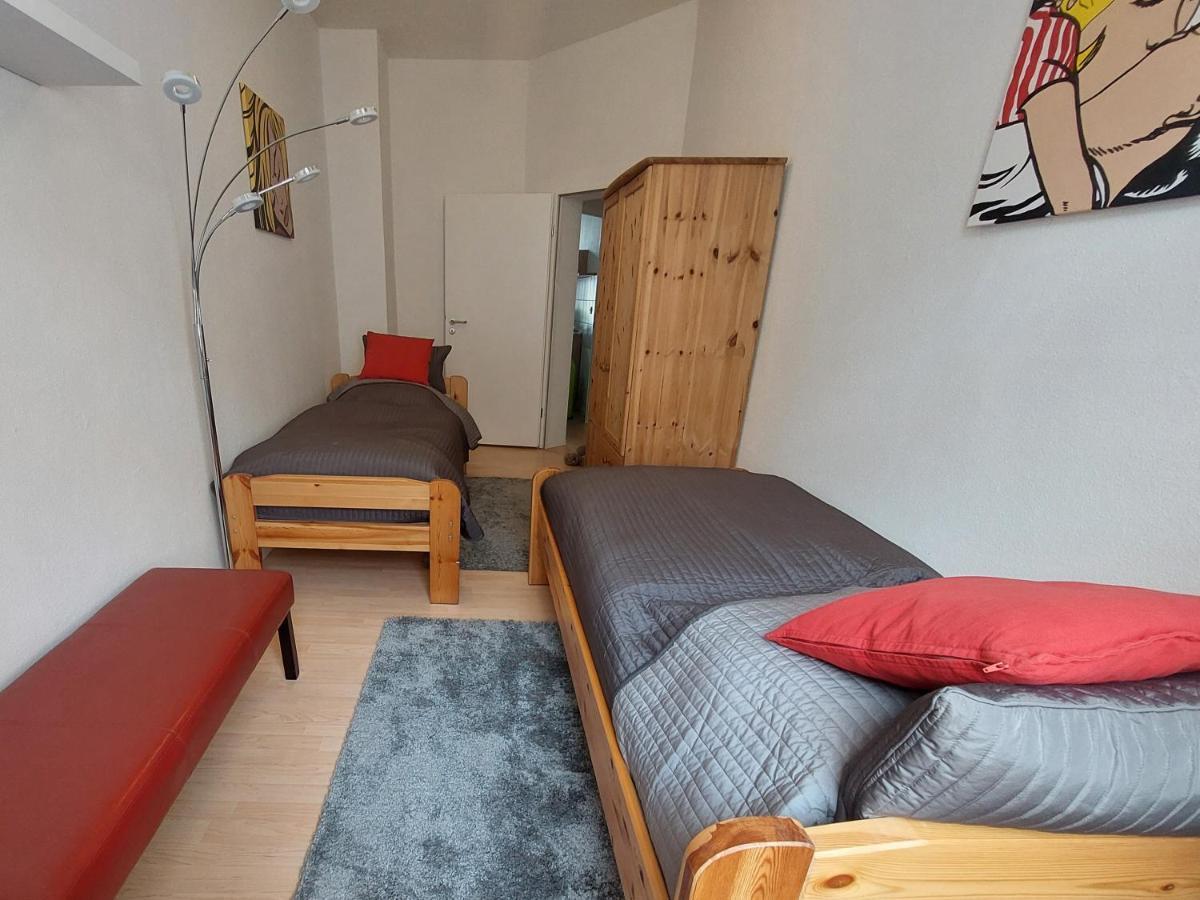 Schoene Zwei-Zimmer-Wohnung "W2" Mit 4 Einzelbetten Und Wlan In Zwenkau Bei Leipzig Im Neuseenland エクステリア 写真